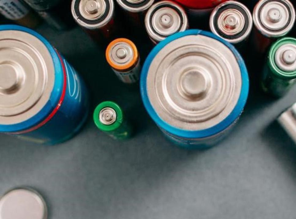 Elektrogeräte Recycling WEEE Compliance Deutschland Elektronikschrott Entsorgungslösungen Compliance-Lösungen für Elektronikhersteller Rücknahme und Recycling von Elektrogeräten Rechtliche Beratung ElektroG Umweltgerechte Entsorgung Elektronik Elektroaltgeräte Entsorgungsservice Zertifizierte Entsorgungspartner Elektronik Erweiterte Herstellerverantwortung (EPR) für Elektronik